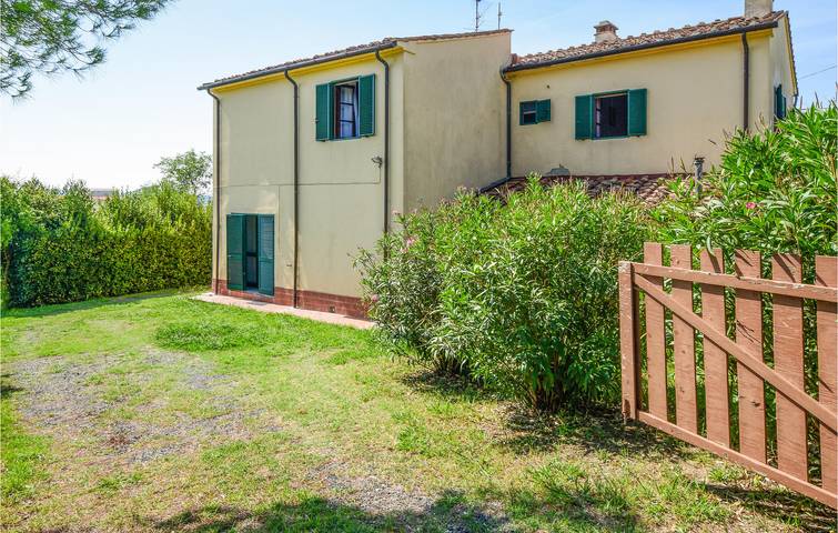 Appartamento di charme con piscina e giardino, vicino al fiume e al lago in Santa Luce, Costa degli Etruschi