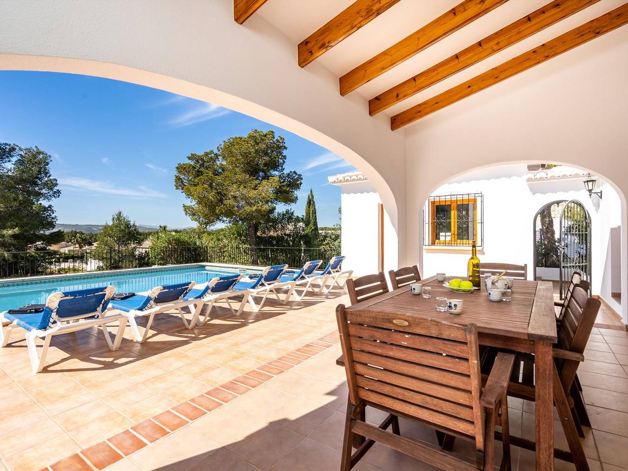 Villa voor 6 personen met terras in Jávea, Costa Blanca