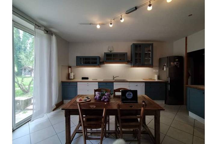 Location de vacances pour 20 personnes, avec Terrasse et Jardin dans Montlaur-en-Diois