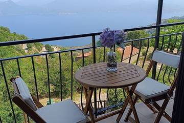 Gîte pour 3 personnes, avec balcon à Piana