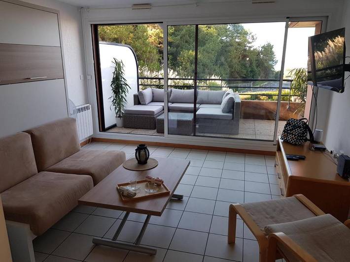 Gîte pour 2 personnes, avec Terrasse ainsi que Jardin et Vue dans Golf d'Ilbarritz - 2