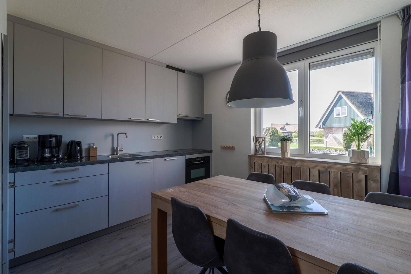 Beach Resort Makkum — Schakel Deluxe with a Sauna - 5 persons in Makkum, Lake Ijssel