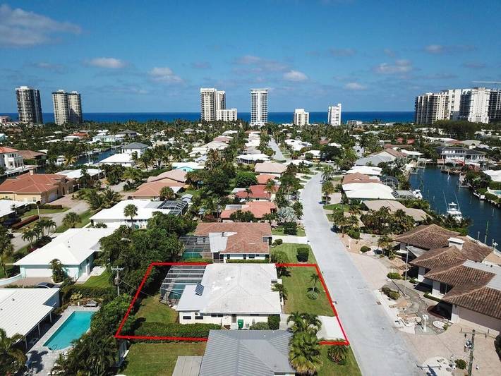 Vacation rental for 6 people, with yard in Singer Island