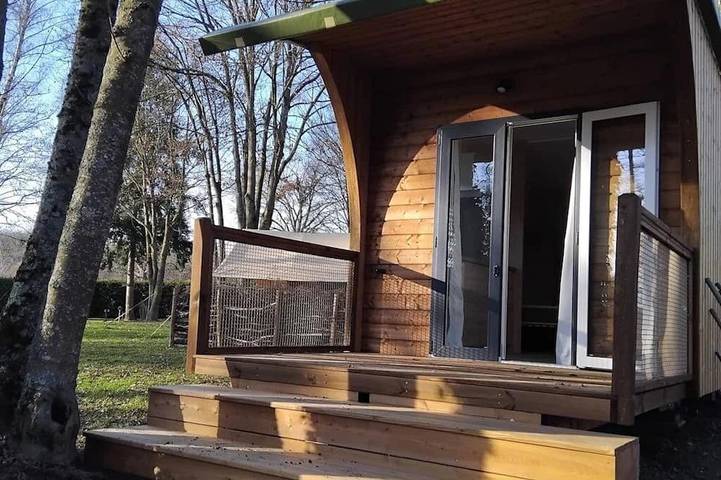 Mobil home pour 3 personnes à Sauxillanges