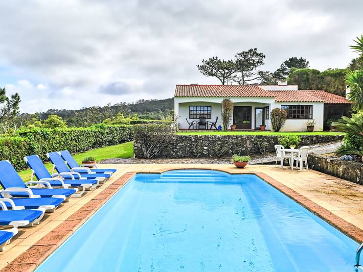 Casa de férias para 6 pessoas, com Varanda e Terraço e ainda Jardim and Piscina em Colares
