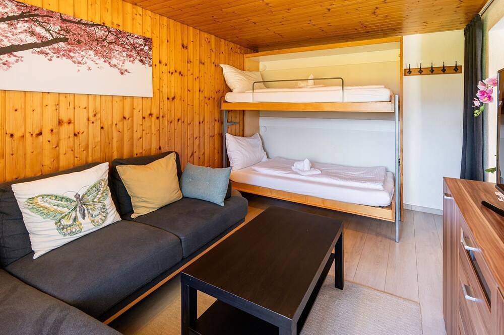 Ganze Wohnung, Luna Appartement/Fewo 2-4 Bettwohnung in Thun, Thunersee
