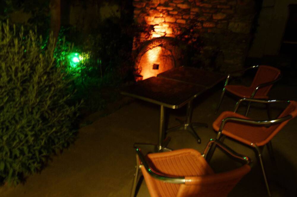 Ganze Wohnung, Casa Rosa - Ferienwohnung an der Blumenriviera - Qualitaet zum Guten Preis in Diano San Pietro, Riviera di Ponente