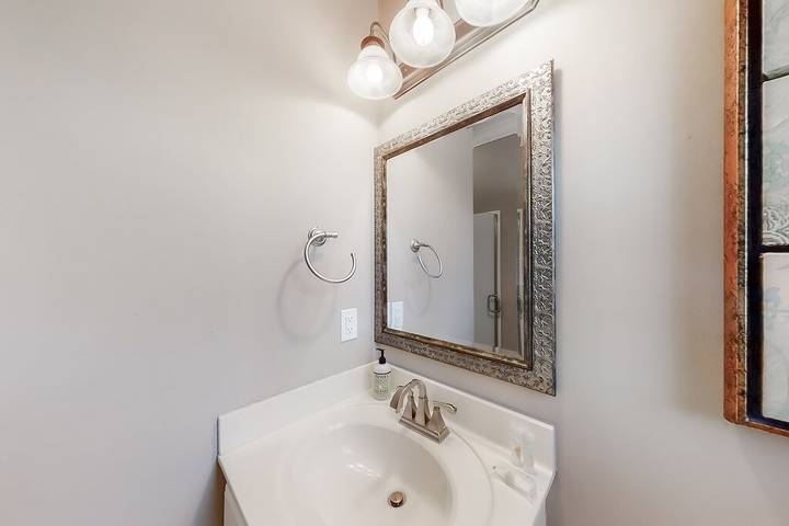 Vacation rental for 12 people, with terrace in Edisto Island