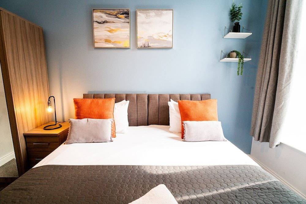 Entire apartment, Cohost Partners ✨ Converted Chapel Retreat in Swansea, Swansea region