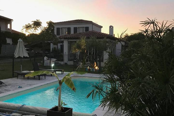 Villa pour 6 personnes, avec Balcon et Jardin
