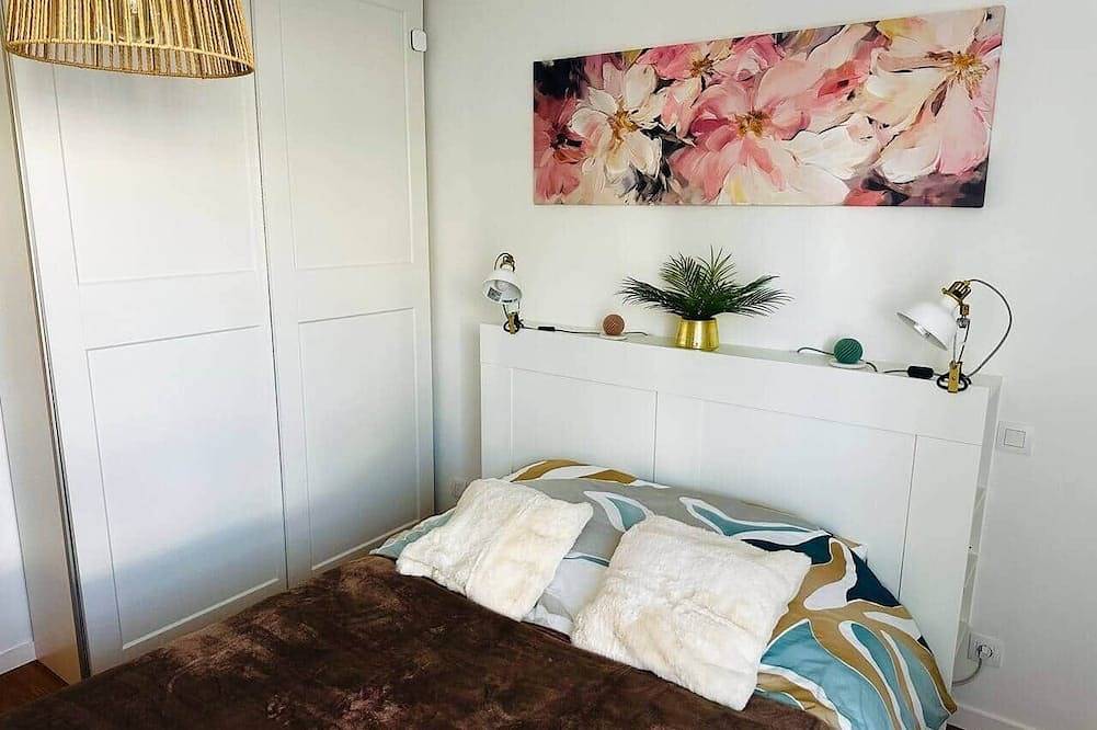 Entire apartment, Le cocon urbain, quiet apartment with garden for 4 people 2 minutes from Vannes in Plescop, Côte des Mégalithes