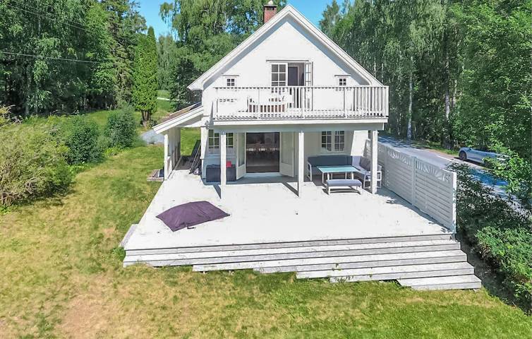 Ferienhaus für 9 Personen, mit Garten und Terrasse in Ost-Norwegen