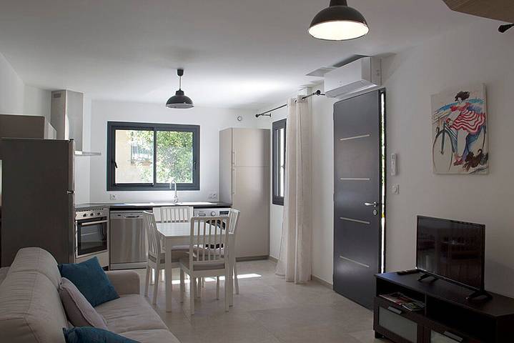 Gîte pour 2 personnes, avec piscine et balcon dans le Luberon - 3