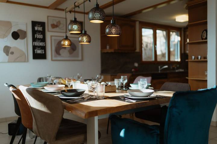 Ferienhaus für 8 Personen, mit Balkon und Terrasse sowie Garten und Ausblick