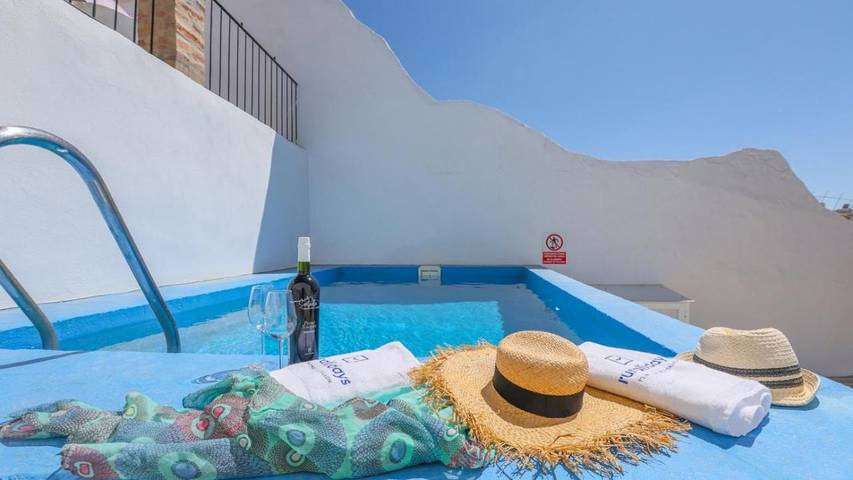 Casa rural para 10 personas, con piscina y terraza, Se admiten mascotas en Campiña Sur Cordobesa - 2
