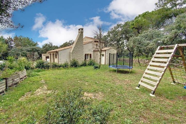 Agriturismo pour 8 personnes, avec jardin à Loupian