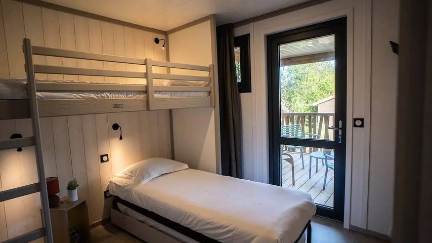 Gîte pour 5 personnes, avec vue et terrasse à Belvédère-Campomoro - 4