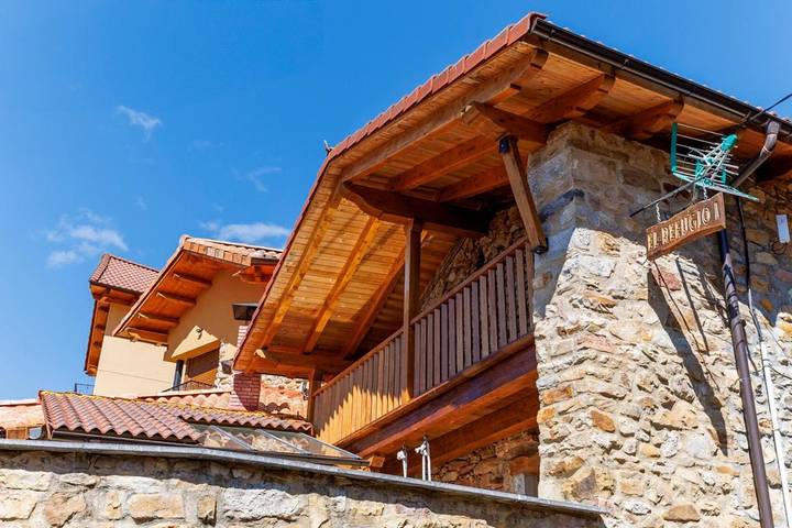 Casa rural para 4 personas, con Terraza además de Jardín y Piscina en Vegas del Condado - 2