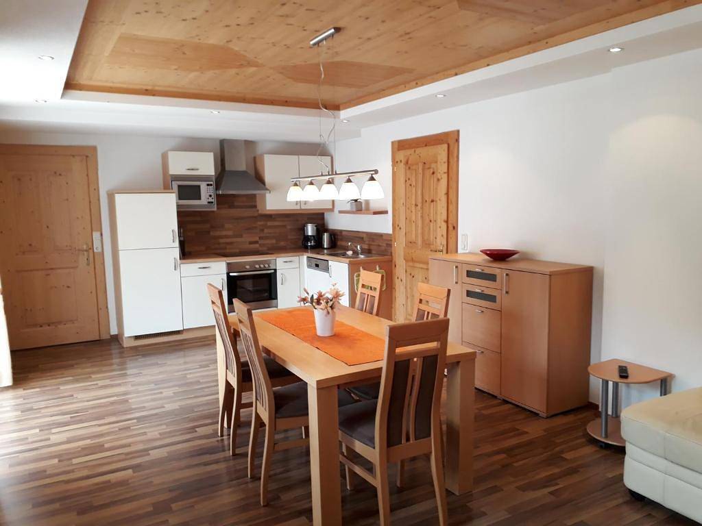 Apartamento de férias inteiro, Ferienwohnung im Haus Sandra in Alpbach, Montes do Kaiser