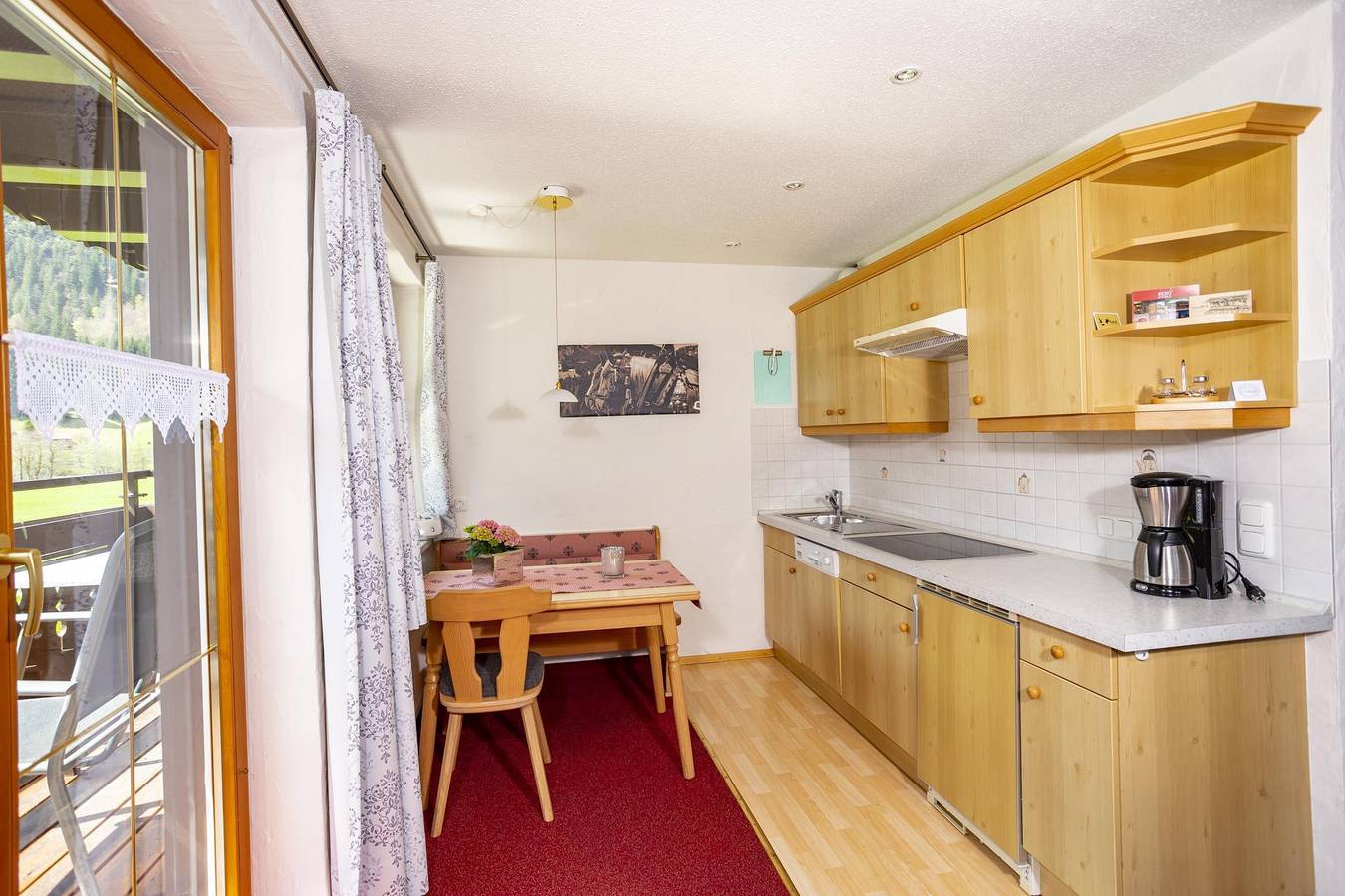 Geheel vakantieappartement, Apartment/1 Schlafraum/Dusche, Wc Top 2 in Mittelberg, Kleinwalsertal