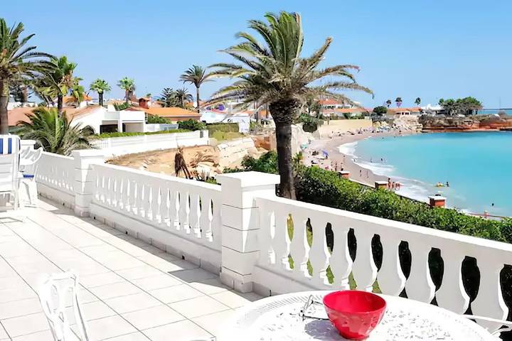 Chalet para 10 personas, con Balcón y Terraza además de Jardín y Piscina en Vinaroz