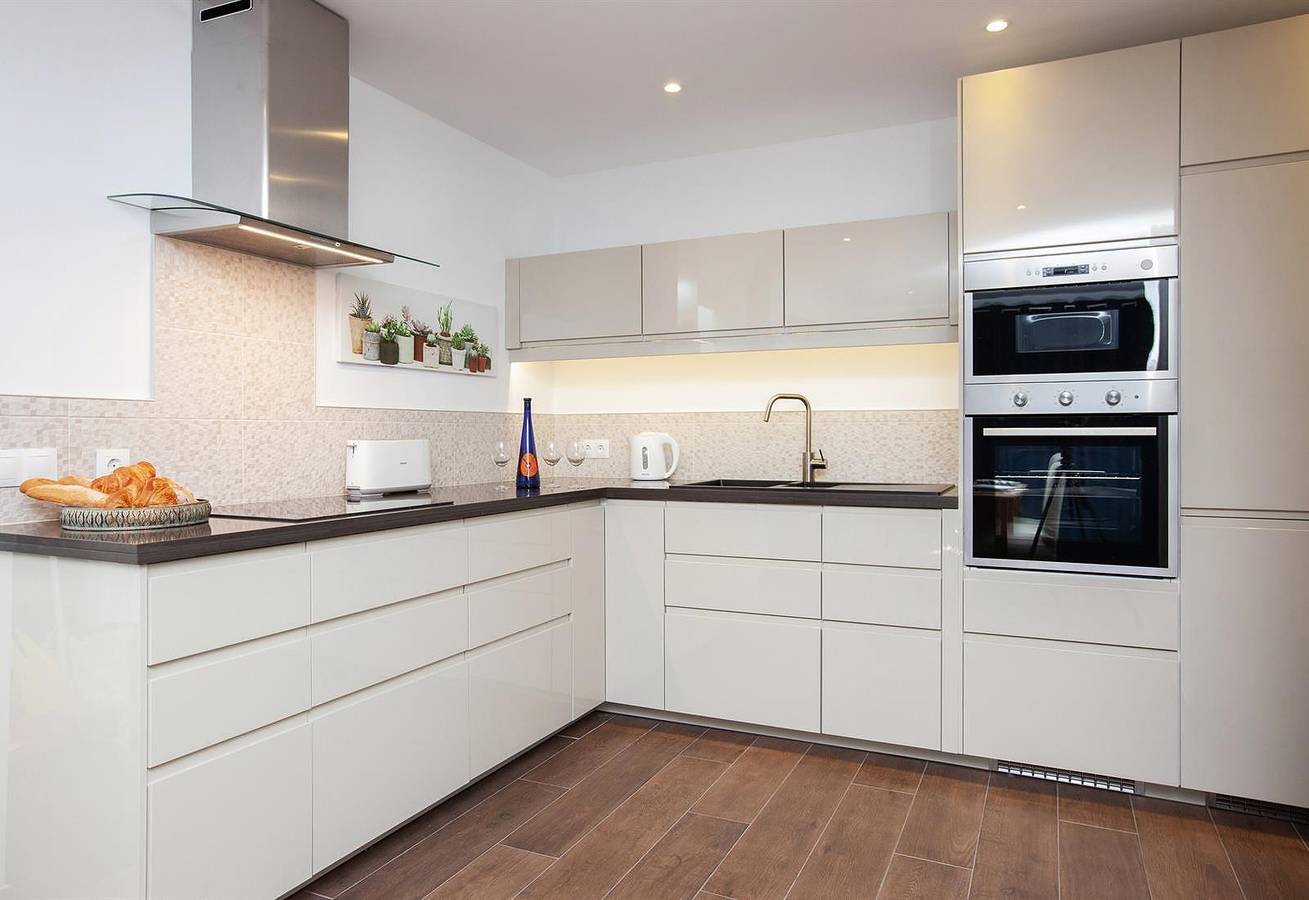 "Villa Esencia" mit Pool, Garten, Klimaanlage und Wlan in Puerto del Carmen, Tías