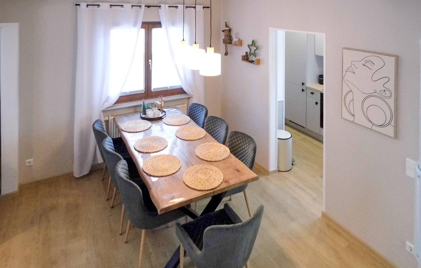 Appartement confortable avec terrasse, TV et parking in Kirchheim, Massif du Knüll