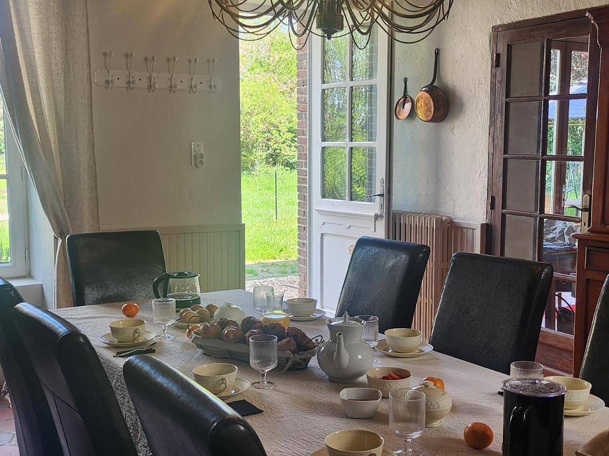 Double Room with Garden View in Saint-Léonard-de-Noblat, Région de Limoges