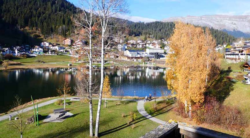 Hütte für 6 Personen, mit Balkon und Terrasse in Laax
