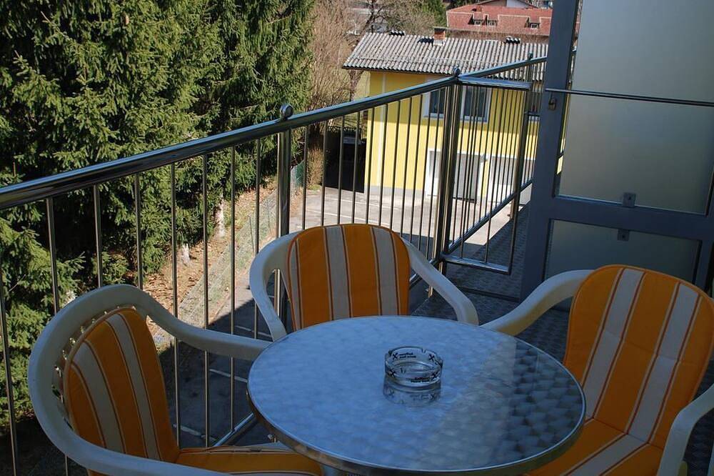 Dreibettzimmer, Balkon, gartenseitig - Pension Agnes in Karawanken und Bachergebirge, Sankt Kanzian am Klopeiner See