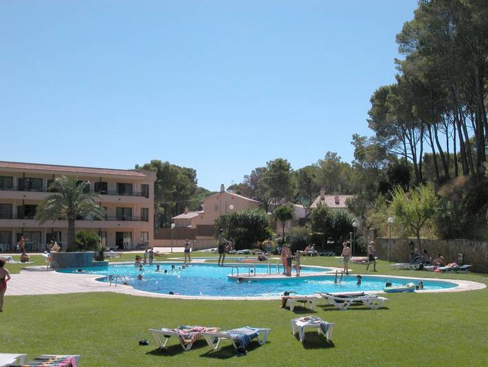 Gîte pour 4 personnes, avec piscine ainsi que terrasse et jardin à Pals - 4
