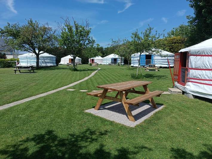 Tente pour 6 personnes, avec jardin et vue - 1
