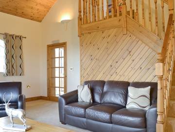 Holiday Rental for 6 People in Ceredigion, Mid-Wales, Photo 2