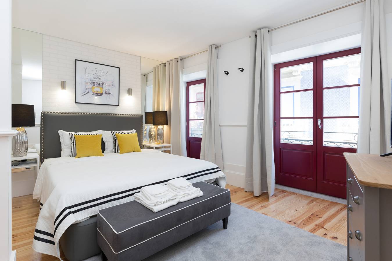 Entire studio, Loureiro Villas - B in Sé (Porto), Porto