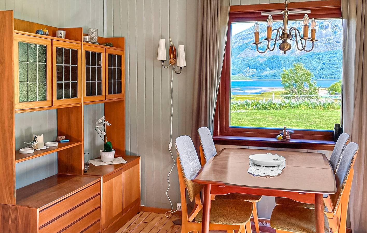 Ferienhaus für 6 Personen mit Garten in Narvik