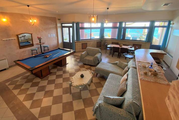 Gîte pour 4 personnes, avec terrasse ainsi que piscine et vue, animaux acceptés dans Mokhlos - 2