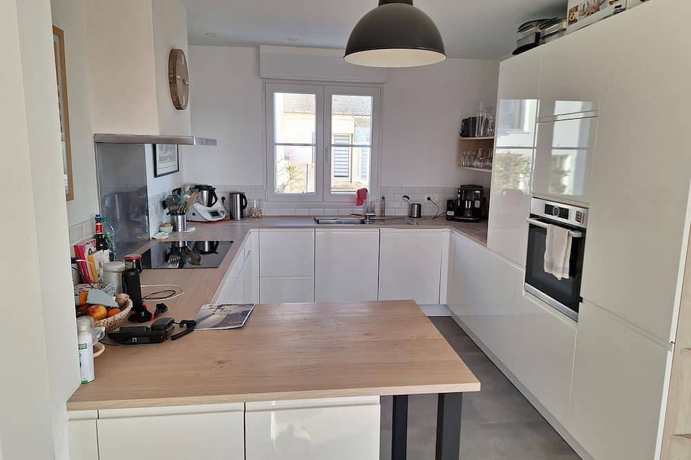 Pieds dans l'eau house in Gâvres, Côte des Mégalithes