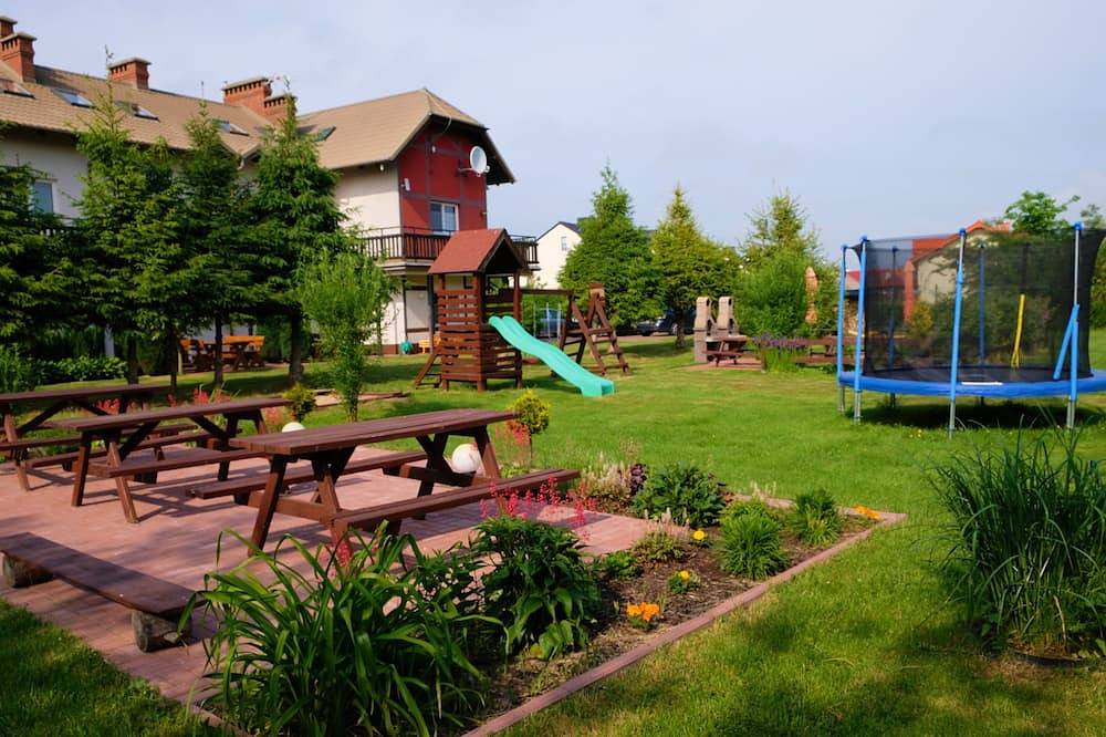 Ganze Wohnung, 3 - Zimmerwohnung mit Terrasse - 450m vom Strand in Rowy, Slowinzischer Nationalpark