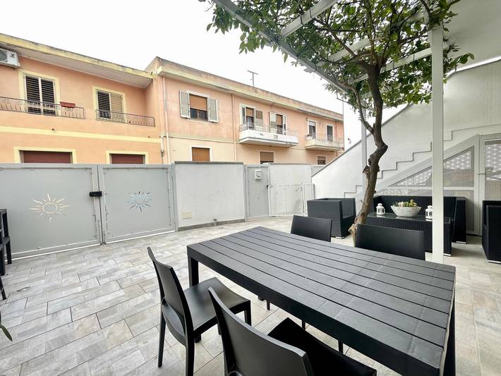 Appartamento intero, Appartamento 'La Casa dei Sognatori' con barbecue, terrazza privata e Wi-Fi in Crabonaxa/Villasimius, Villasimius
