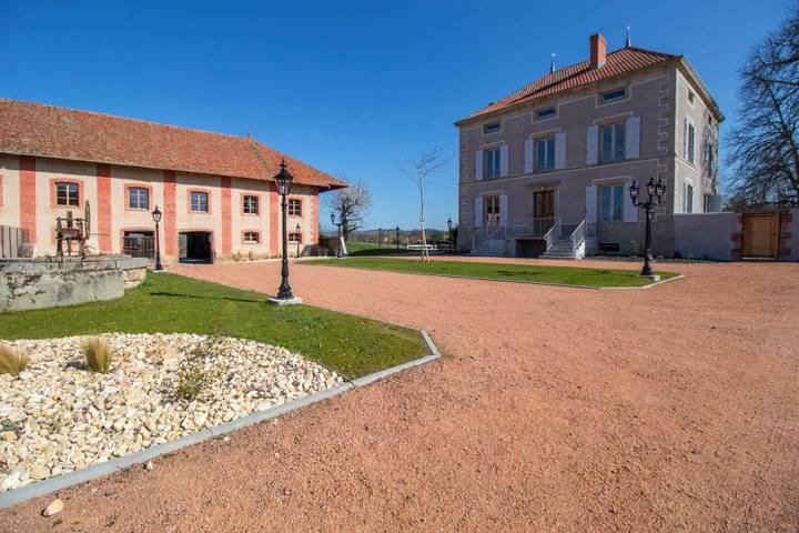 Maison de vacances pour 17 personnes, avec Terrasse et Jardin ainsi que Piscine et Vue
