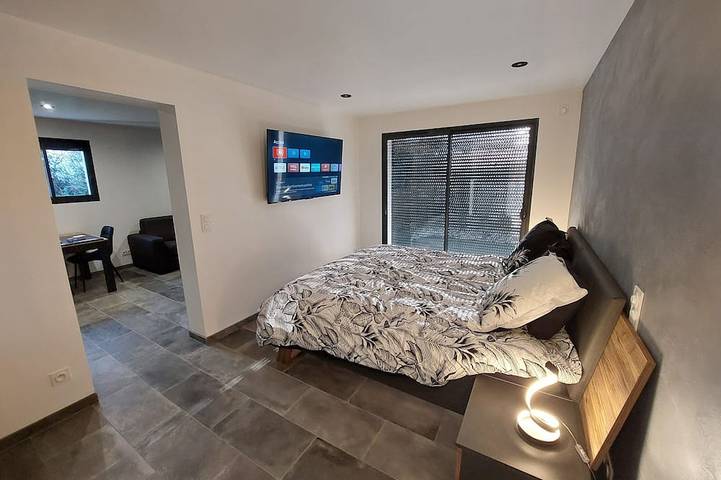 Location de vacances pour 2 personnes, avec jacuzzi et jardin ainsi que sauna et terrasse à Manosque - 2