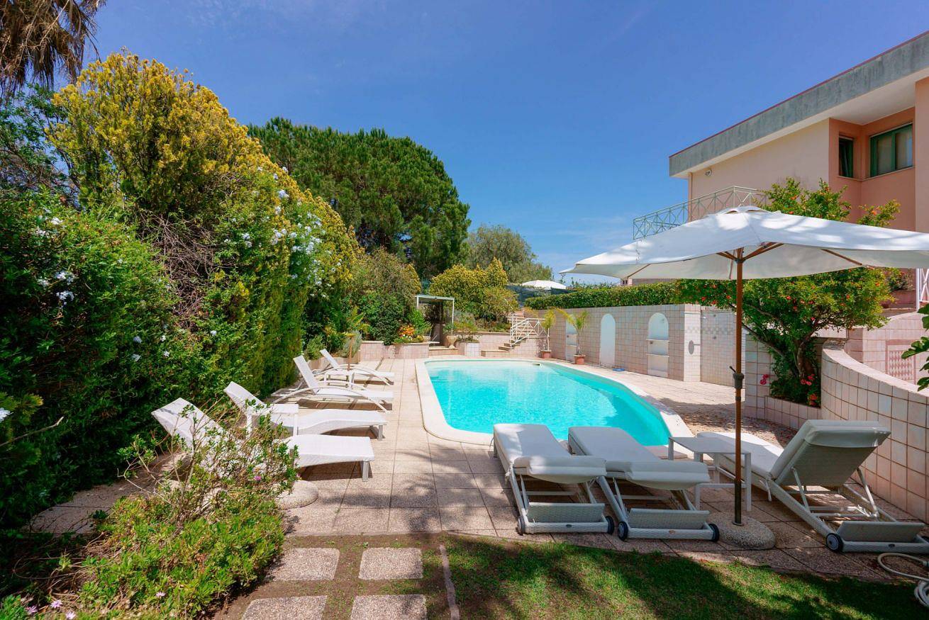 Villa Primavera in Poggio dei Pini, Capoterra