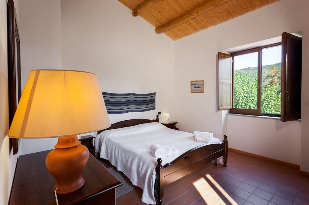 Erholsamer Urlaub mit Pool, am Meer von Capo d'Orlando in Mirto, Messina Provinz