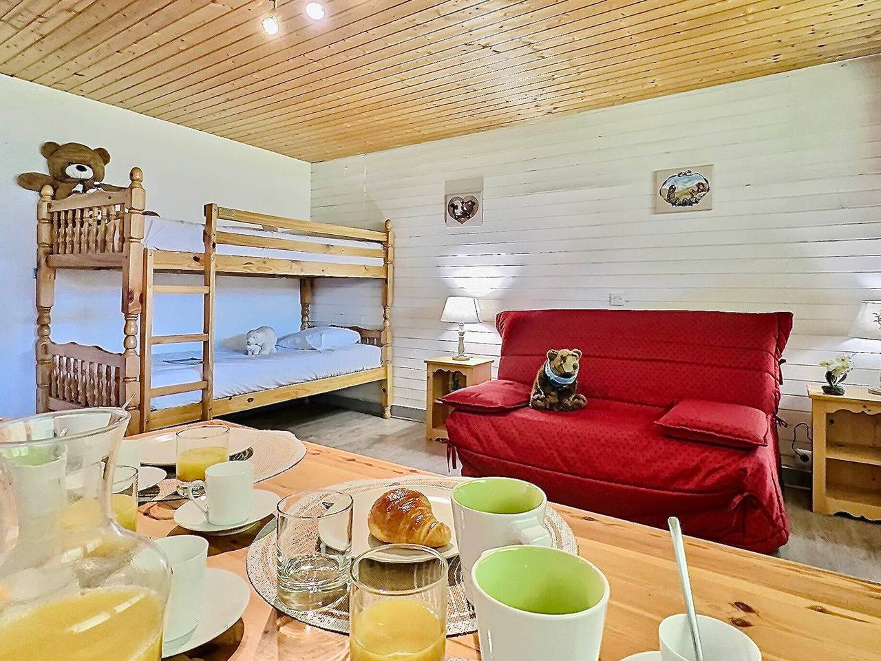 Gehele studio, Cozy 4-Person Apt in Tignes Le Lac - Ski-In/Ski-Out, Close to Amenities in Tignes, Vanoise Nationaal Park