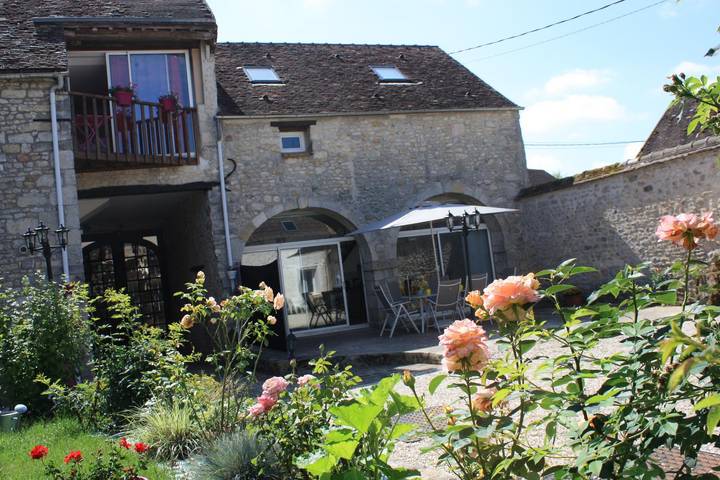 Gîte pour 4 personnes, avec jardin dans Amponville