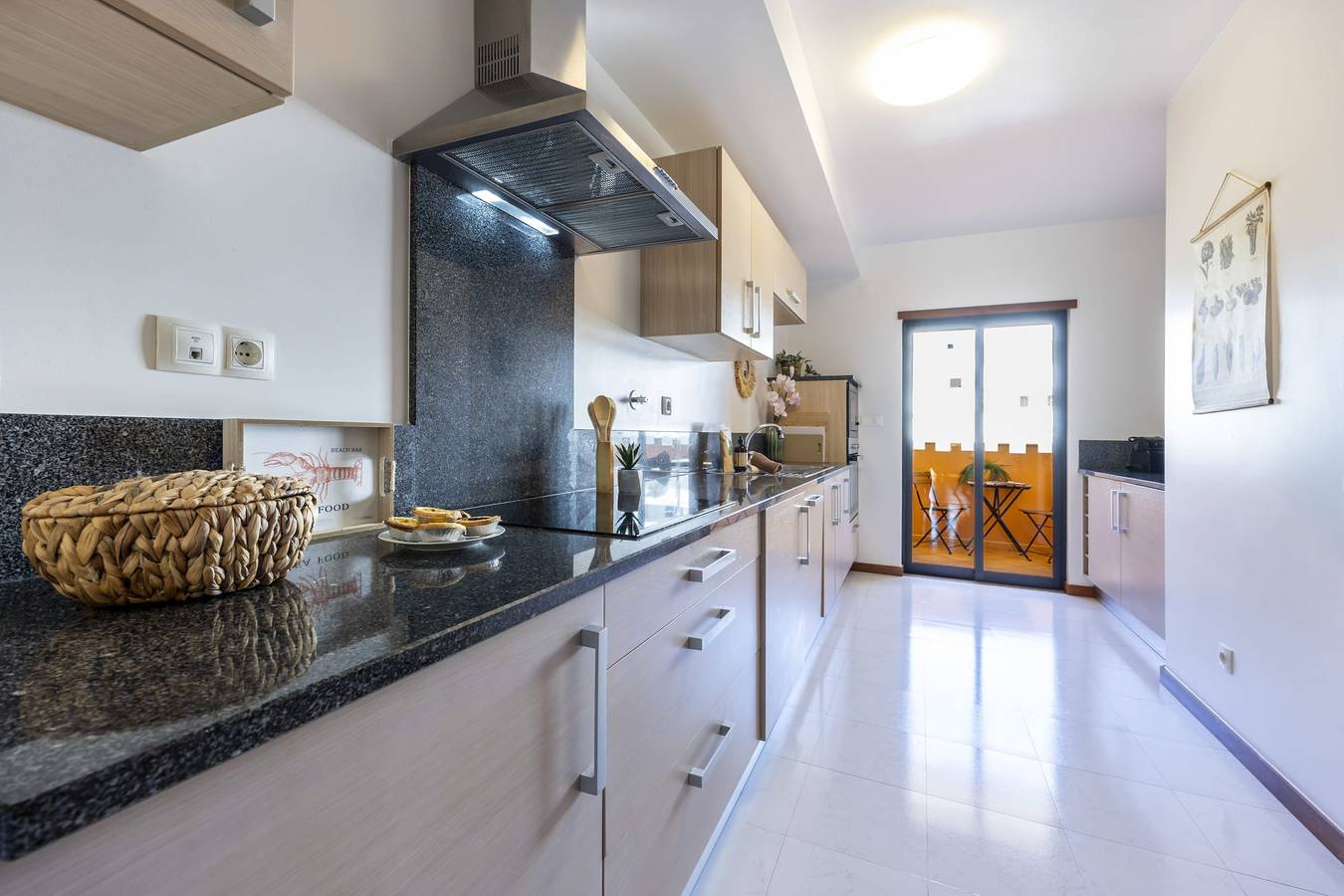 Entire apartment, Baia da Luz - Tropicana Beach Apartment in Praia da Luz, Faro District