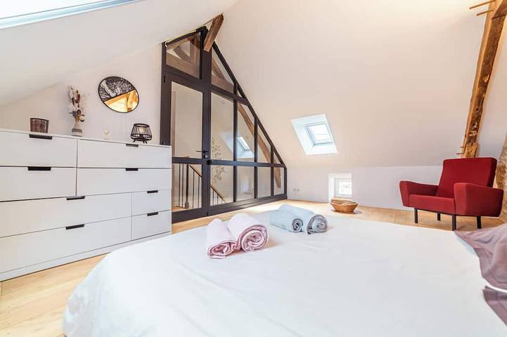 Location de vacances pour 4 personnes, avec jardin et piscine à Turenne - 2