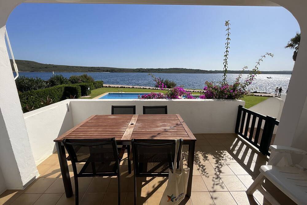 Entire apartment, Views. Bathing area in the sea. Pool in Fornells, Es Mercadal