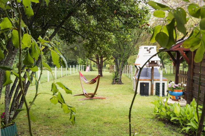 Holiday Home La Verdonette with Garden, BBQ & Wi-Fi in Le Verdon-sur-Mer, Médoc Regional Natural Park