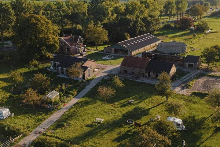 Location de vacances pour 24 personnes, avec Terrasse et Vue dans Hem